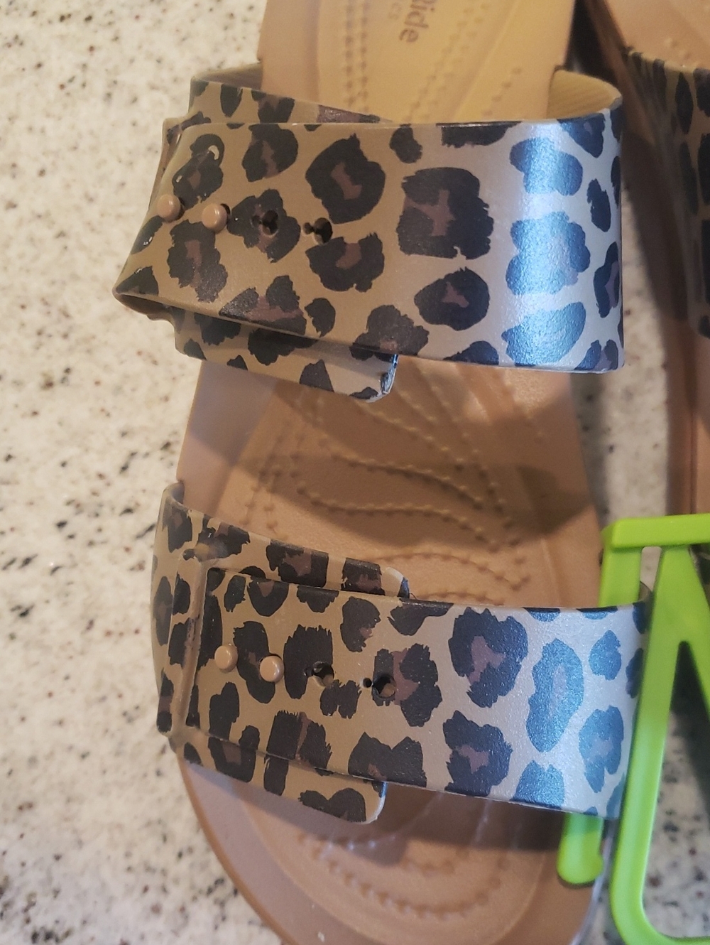 CROCS Brooklyn - Leopard Print Double Strap Sandals in Tan and Black - Picture 4 of 5